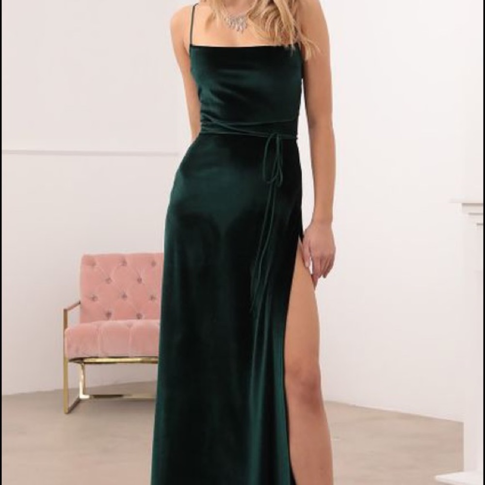 Lucy In The Sky Tessa Luxe Velvet Maxi in Emerald